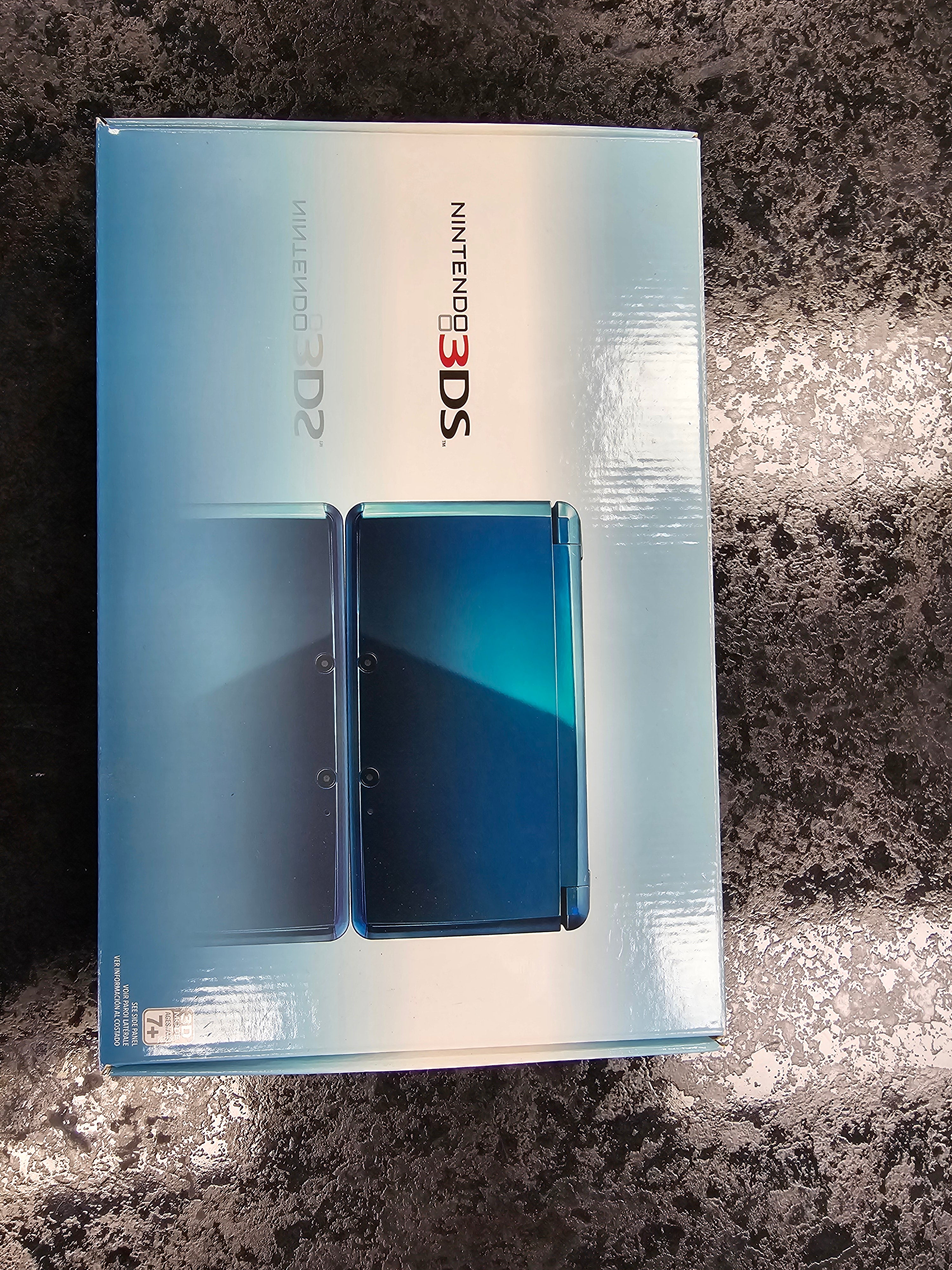 Nintendo 3DS Launch Edition Aqua Blue Teal Handheld Console